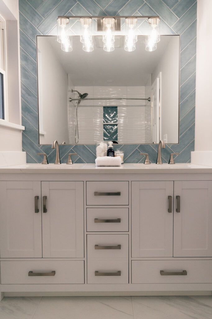 Luxurious guest bathroom remodel project in Auburn for small spaces